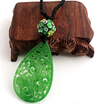 緑系の透かし彫本翡翠モチーフとベネチアンガラスのネックレス
