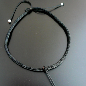 5mm丸編みの伸縮ネックレス紐（黒）