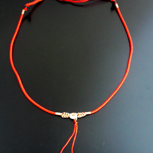 赤の3mm丸紐伸縮ネックレス紐 