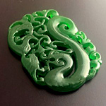 緑系天然翡翠透彫り仕上げレアモチーフパーツ