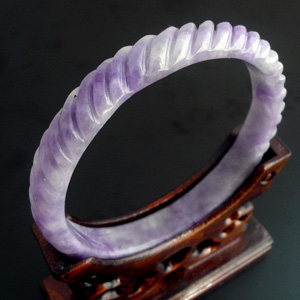 全面彫刻紫系翡翠バングル